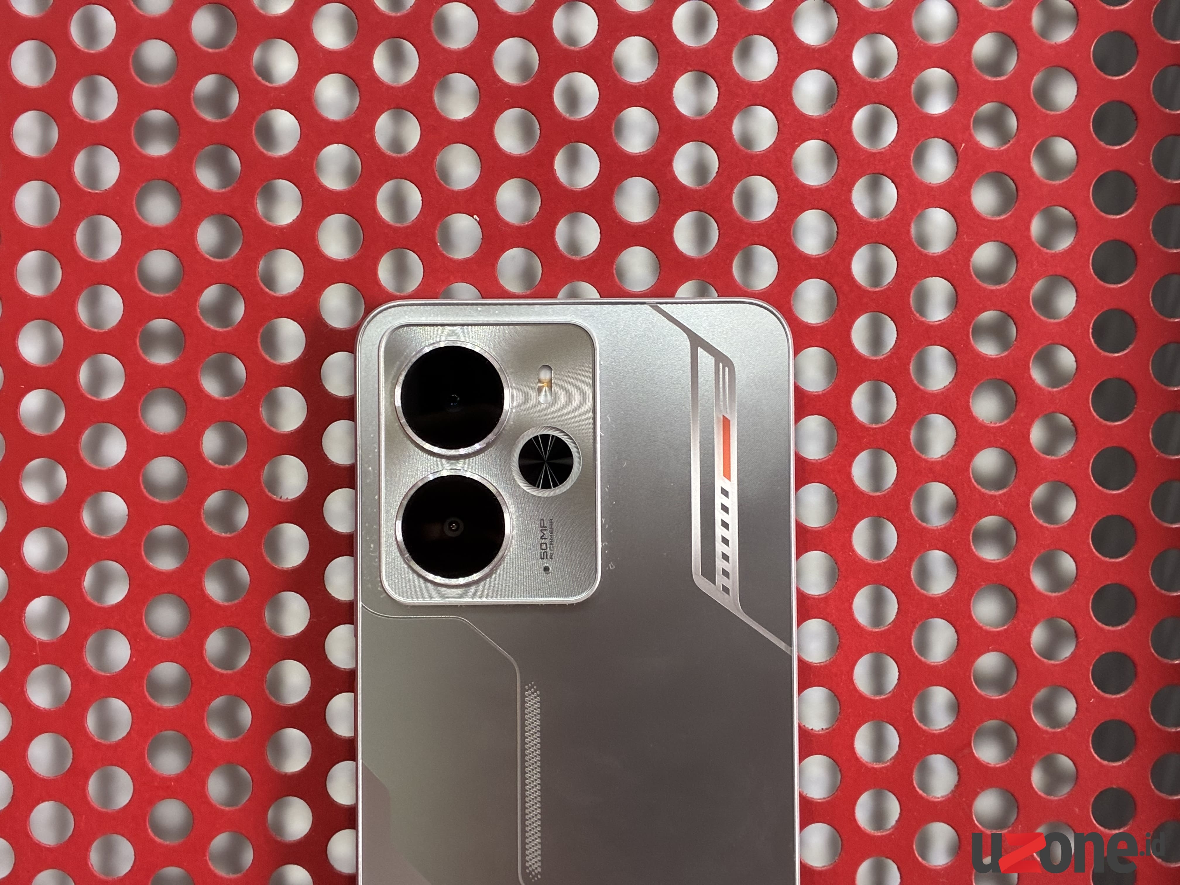 Baru Ada GT 7, Kini Tampang &amp; Spek Realme 15 Pro Sudah Bocor